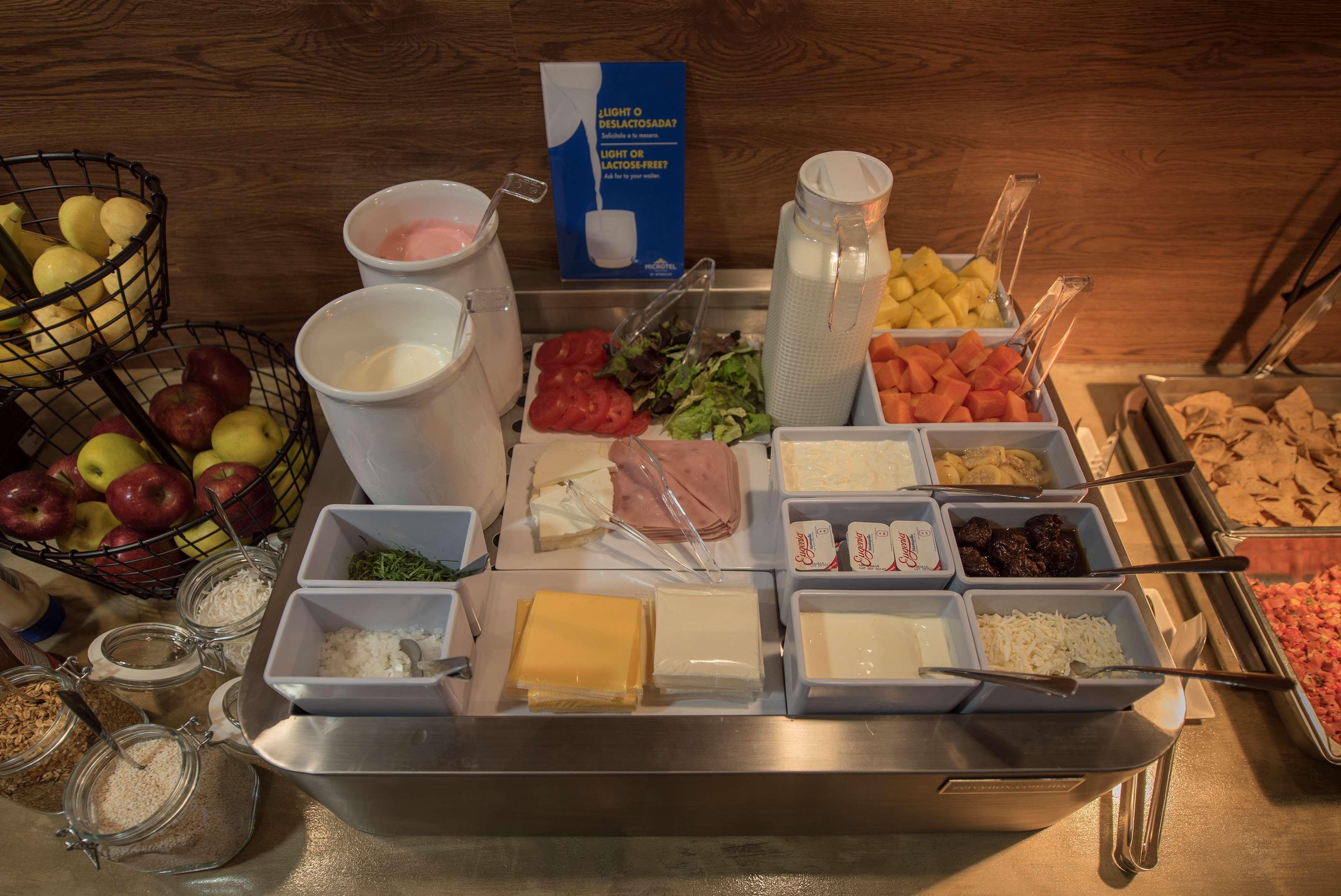 Microtel Inn & Suites By Wyndham San Luis Potosi Luaran gambar