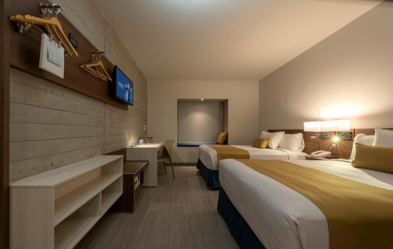 Microtel Inn & Suites By Wyndham San Luis Potosi Luaran gambar